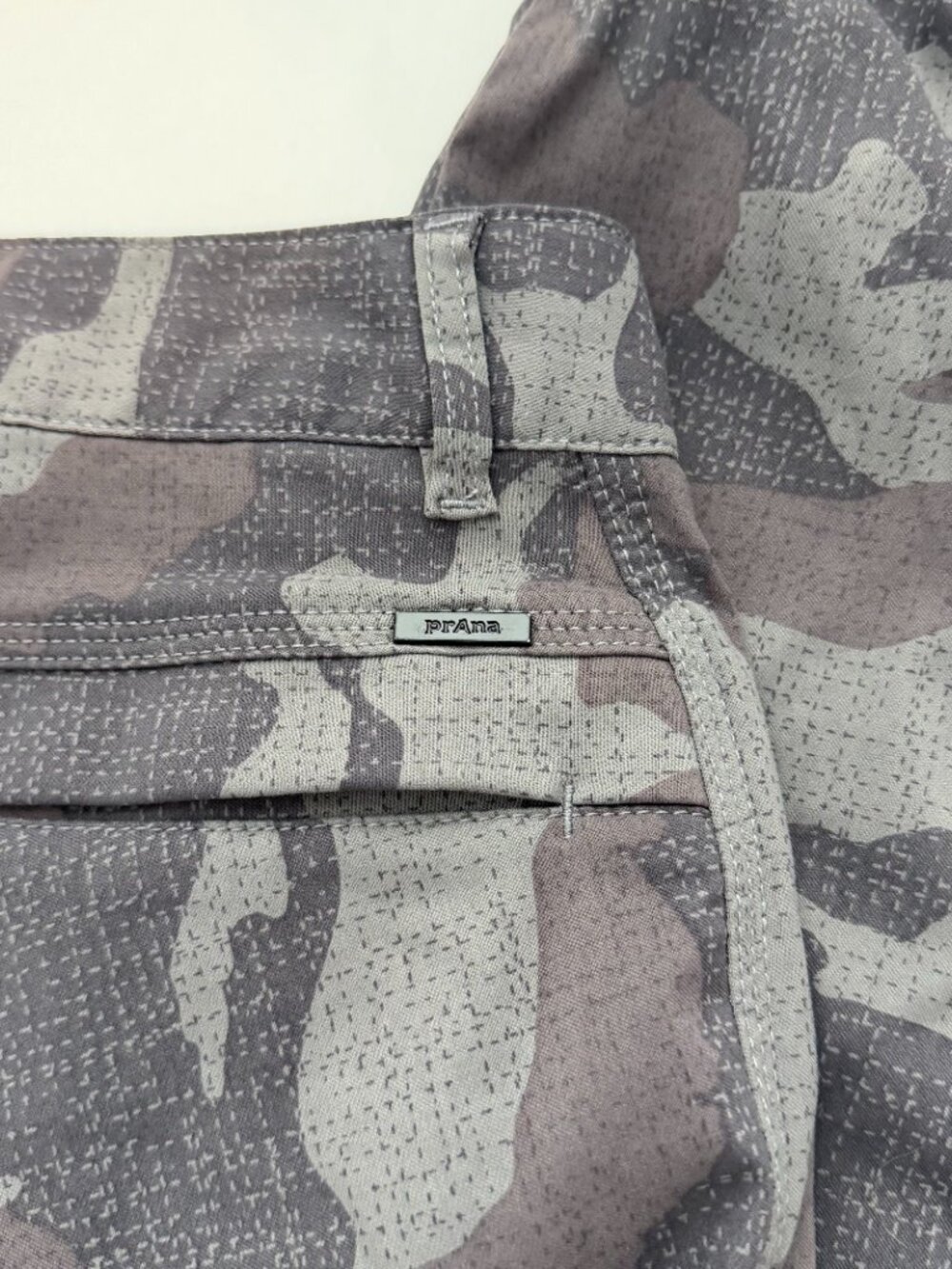 PrAna Camo Cargo Jogger Pants Women's Size 4 Gray Black Hiking Outdoor - Picture 5 of 10